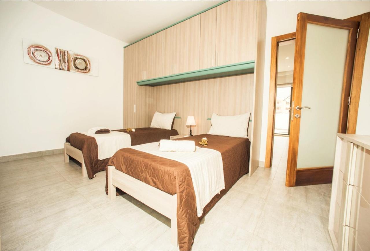 Stunning Penthouse Roof Terrace & Communal Swimming Pool St. Paul's Bay Dış mekan fotoğraf